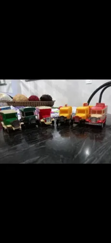 Miniaturas de Caminhões Antigos Colecionáveis