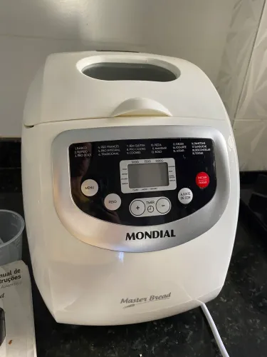 Máquina de pão Mondial