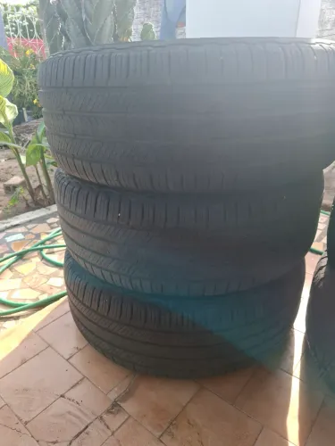 Pneus