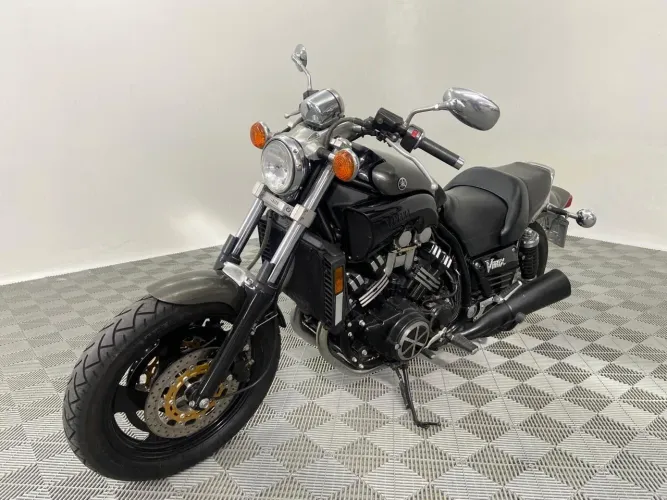 YAMAHA V MAX 1200