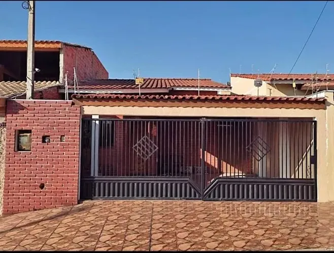  CASA À VENDA - CARAPICUÍBA / JARDIM ANA ESTELA