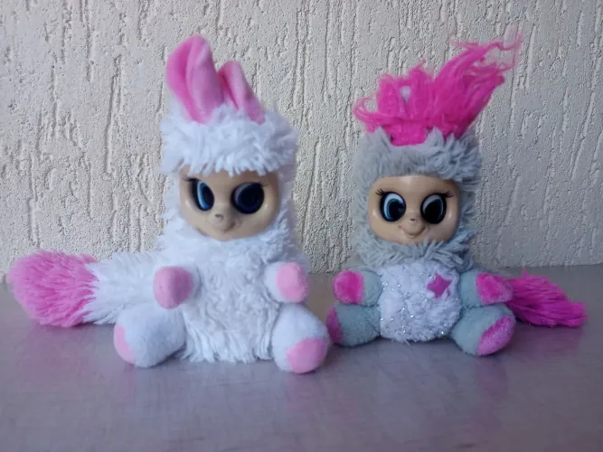  2 Pelúcias Bush Baby word shimies  Multikids 