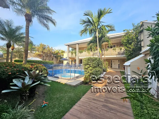Casa à venda no Núcleo das Mansões. Barra da Tijuca.