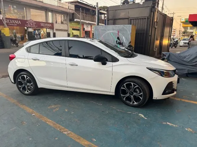 Cruze ESPORTIVA RS 2022 - , tecnológico e completo!