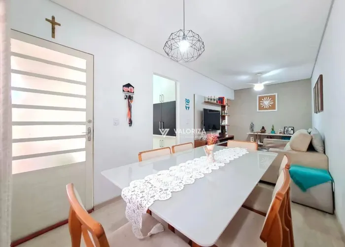 Casa com 3 dormitórios à venda, 114 m² por R$ 660.000,00 - Condomínio Parque da Árvores -