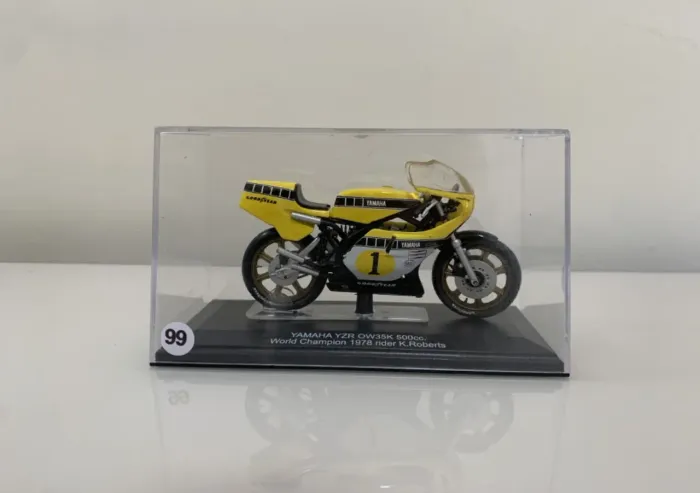 Miniatura 500 cc Yamaha YZR500/Kenny Roberts 1978
