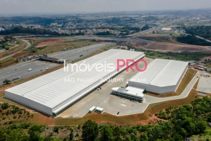 Galpão Logístico Triplo A ao lado do Rodoanel | 18 docas