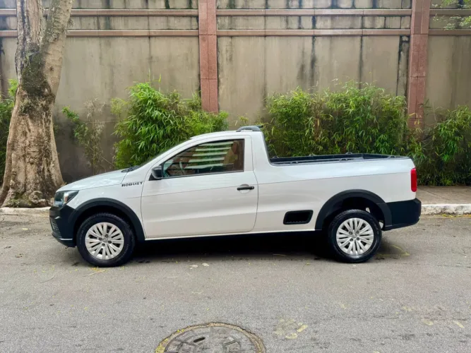 Volkswagen Saveiro Robust 1.6 Total Flex 16V 2023