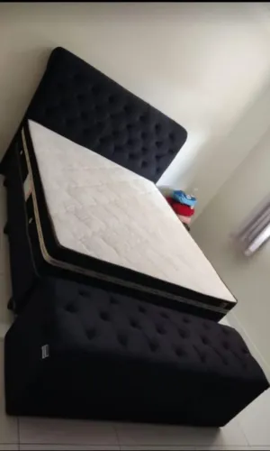 Cama queen size completa com baú recamier