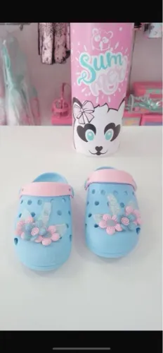 Sandálias Crocs Infantis unicórnio 19/20