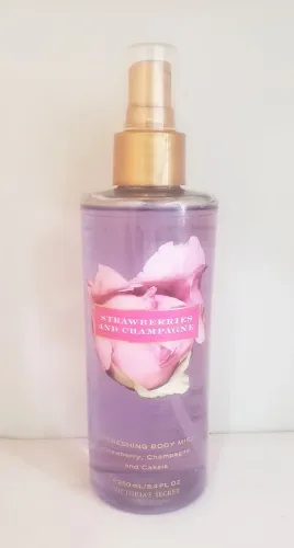 Victoria's Secret Strawberries and Champagne Vintage