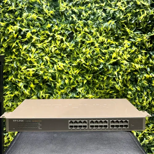 Switch TP-Link 24 Portas TL-SF1024 - Seminovo