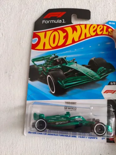 Hotwheels f1 Aston Martin aramco