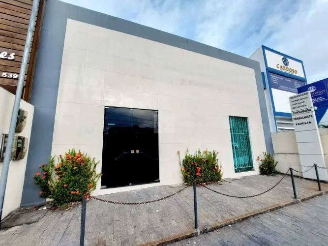 Prédio Comercial Estratégico no Bairro São José Ideal para o seu Negócio