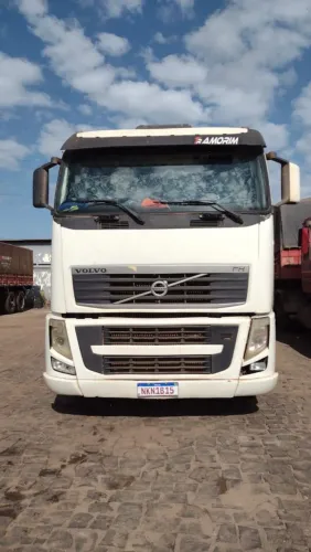 Volvo FH 400 - 2010 - Tração 6x2 - Consertar Cx de Marcha