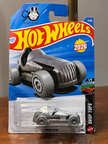 Hot Wheels Pass 'N Go (Monopoly)