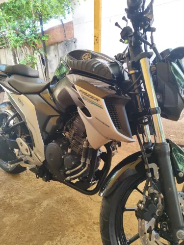 Fazer 250