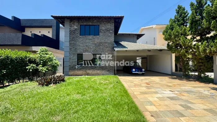 Jardins Madri - Sobrado à venda no Jardins Madri com 3 suítes e piscina