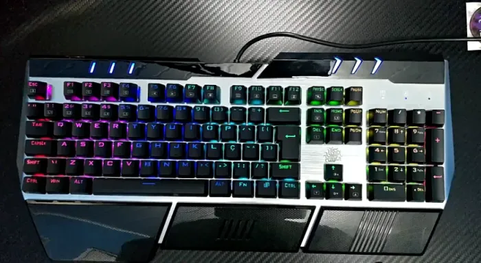 Teclado Mecânico Gamer Nemesis Black Series NM-378 Raridade!