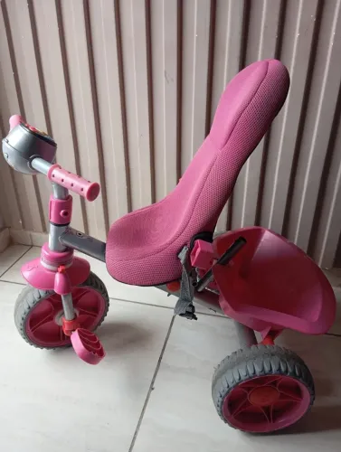 Carrinho triciclo infantil menina