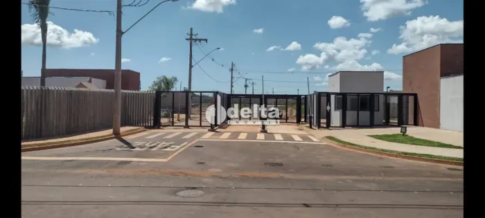Terreno no Condomínio Residencial Boulevard Umuarama disponível em Uberlândia MG