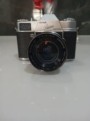 Câmera KODAK Retina reflex