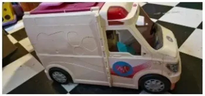 Ambulancia de Brinquedo Barbie anos 80 90 antigo colecionador