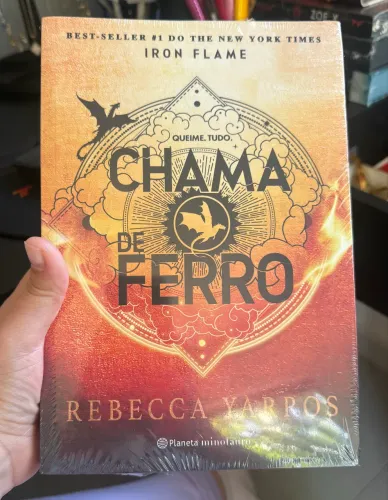 Vende-se livro 2 da Saga Quarta Asa