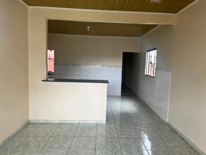 aluga-se casa na sacramenta.