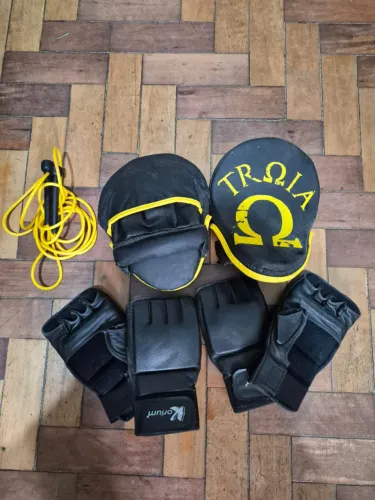 luvas e aparadores kit muay thai boxe