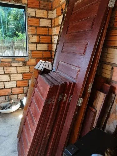 Caixilhos portas e janelas