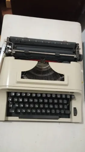 Máquina de escrever