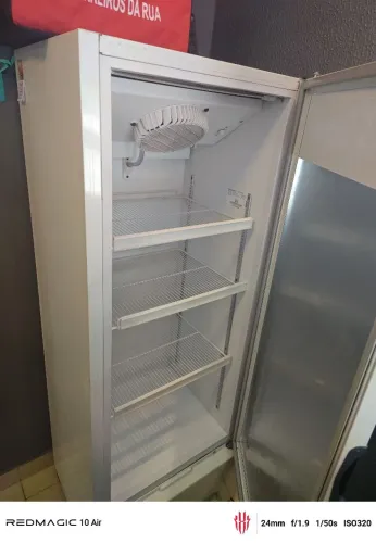 Geladeira expositora Metalfrio 403L 
