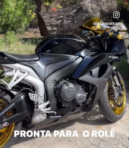VENDO OU TROCO POR CARRO