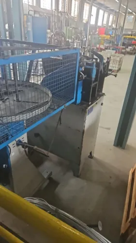 Máquina DR 15 para fabricação de Molas