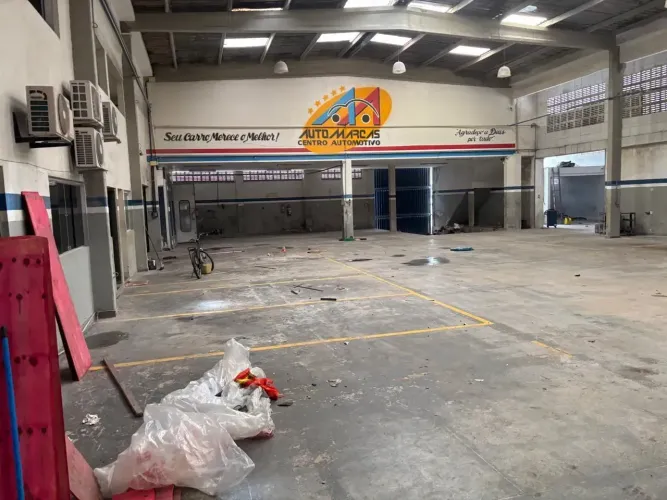 Alugo Galpão no bairro Varjão, em João Pessoa/PB, localizada na Rua 14 de Julho. Leia a de