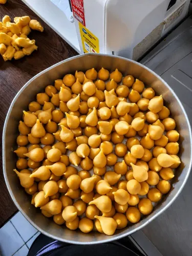 MINIS SALGADOS COXINHAS DE FRANGO 