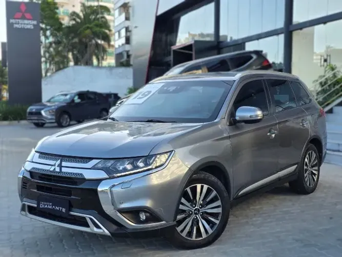 Mitsubishi Outlander HPE-S 2.2 Diesel 4X4 Aut. 2019