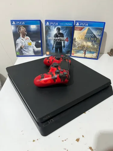 PlayStation 4 slim