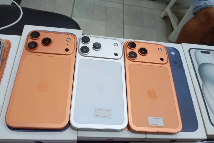 iPhone 11 128Gb (carcaça 17 Pro) 128GB e 256GB