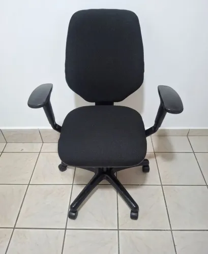 Cadeira de Escritório diretor (Valor individual)