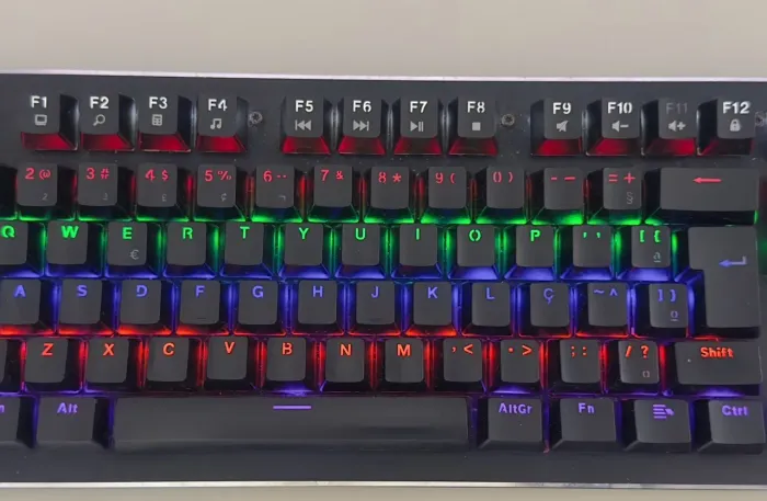 Teclado Mecânico Gamer Superframe USB, RGB, Switch Blue (funcionando, com defeito)