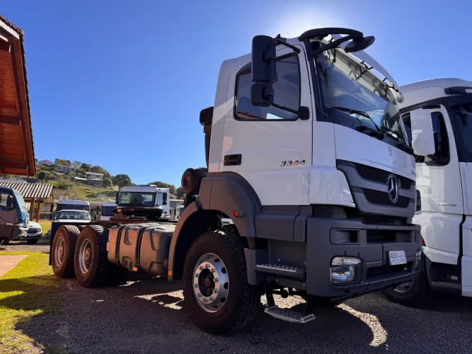 Axor 3344 ano 2021