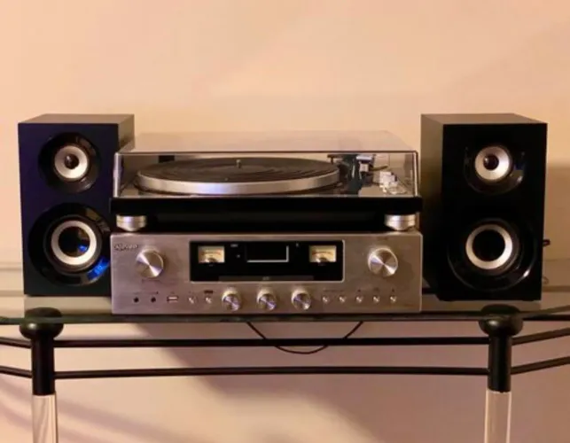 Toca discos Raveo RR1000