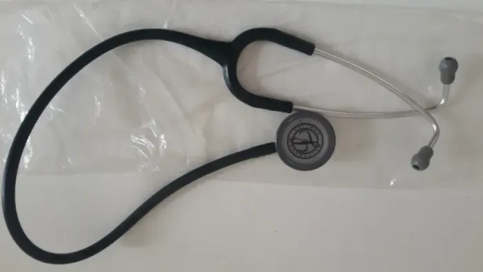 Estetoscópio Littmann 3M Quality Classic II SE Modelo: 2201. 