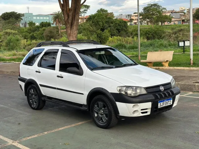 Fiat Palio Week. Adv/adv Tryon 1.8 MPI Flex 2006