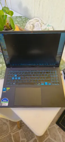 Notebook Asus Gaming V16 novo com 1 mês de uso