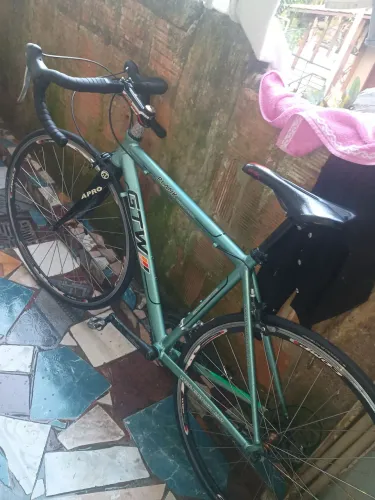 Bicicleta de corrida gtw Blank