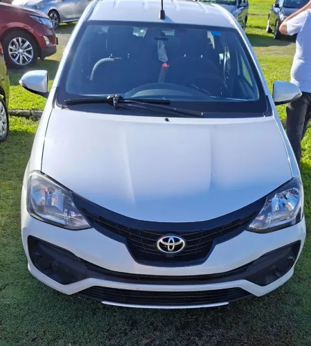 Toyota Etios X Plus Sedan 1.5 Flex 16V 4P Mec. 2019