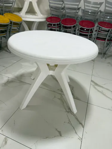 Mesa plástica
